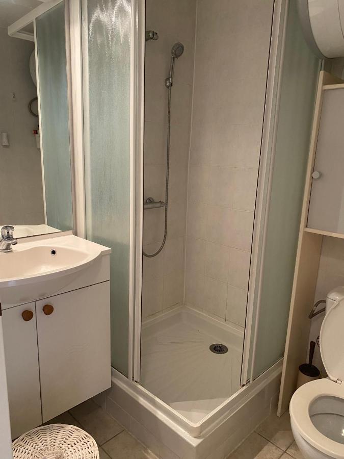 Joli Appartement Mezzanine Avec Parking La Roquille Agde Εξωτερικό φωτογραφία